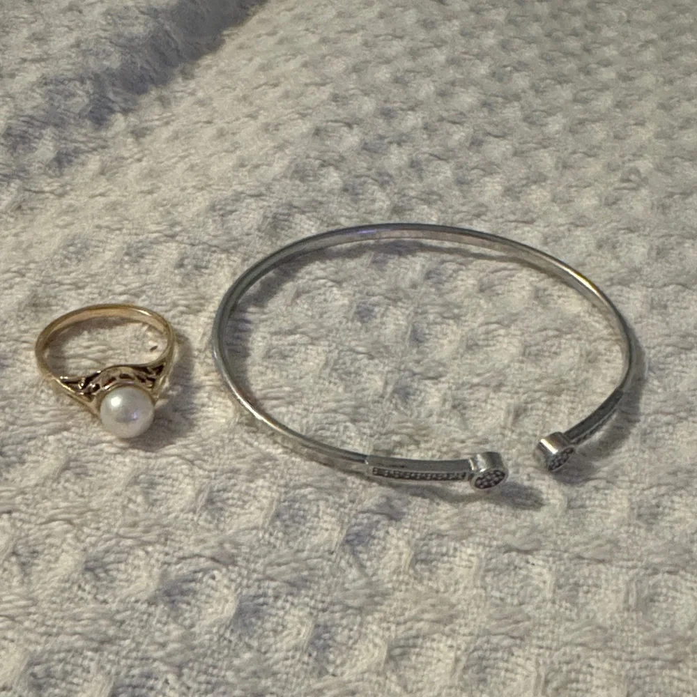 Elegant Silver Bracelet and Gold Pearl Ring Set - Picture 1 of 1